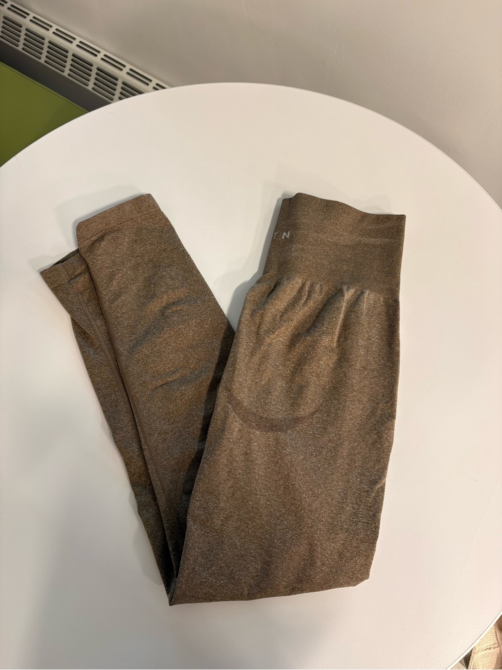 NVGTN Kids Leggings in Brown Heather